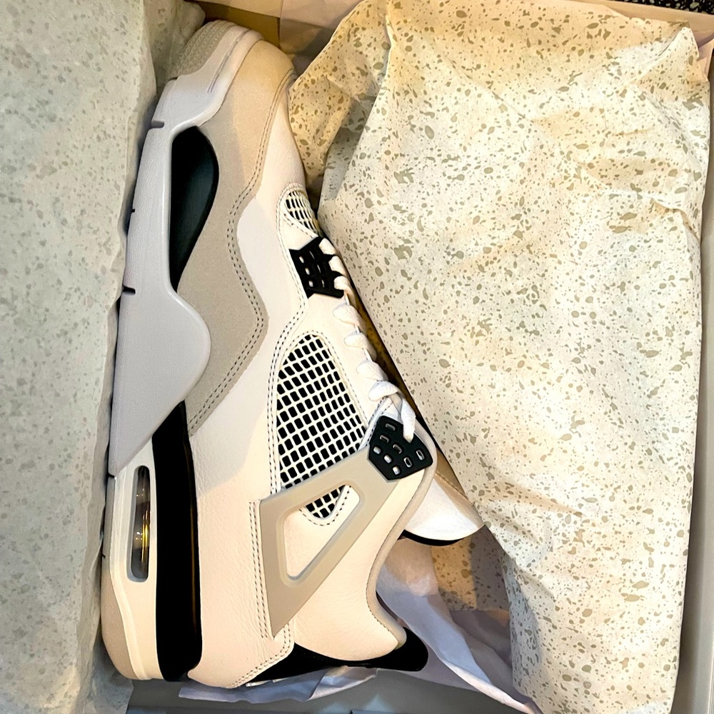 Air Jordan 4 Retro | Military Black | 10.5